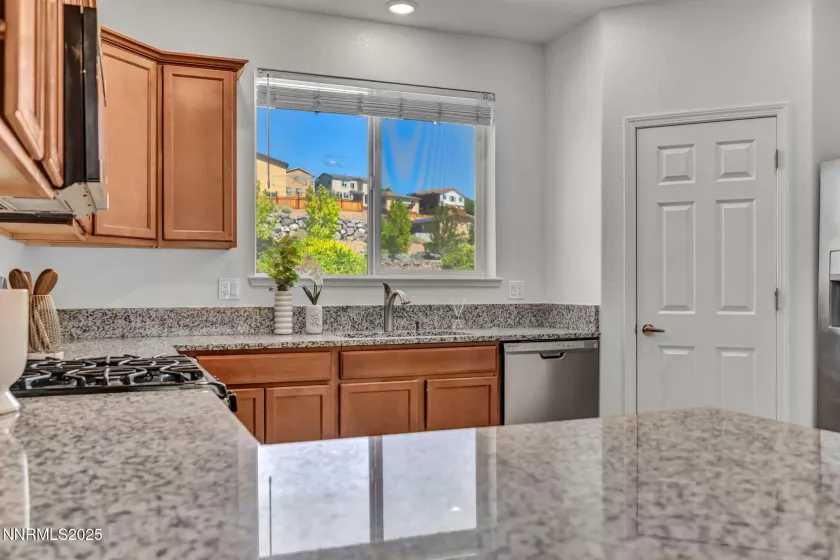3046 Sterling Ridge, Sparks, Nevada 89431, 2 Bedrooms Bedrooms, ,3 BathroomsBathrooms,Residential,Residential,Sterling Ridge,250054032
