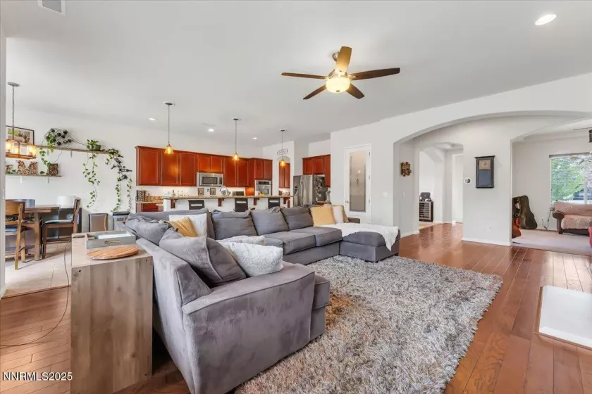 10380 Cavalry, Reno, Nevada 89521, 4 Bedrooms Bedrooms, ,3 BathroomsBathrooms,Residential,Residential,Cavalry,250054040