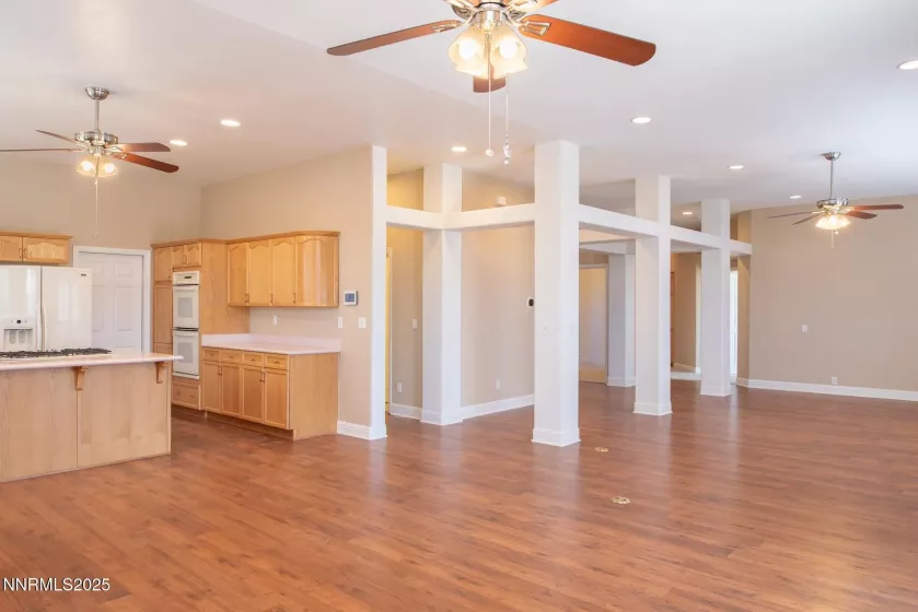 5580 Madrid, Sparks, Nevada 89436, 3 Bedrooms Bedrooms, ,3 BathroomsBathrooms,Residential,Residential,Madrid,250054042