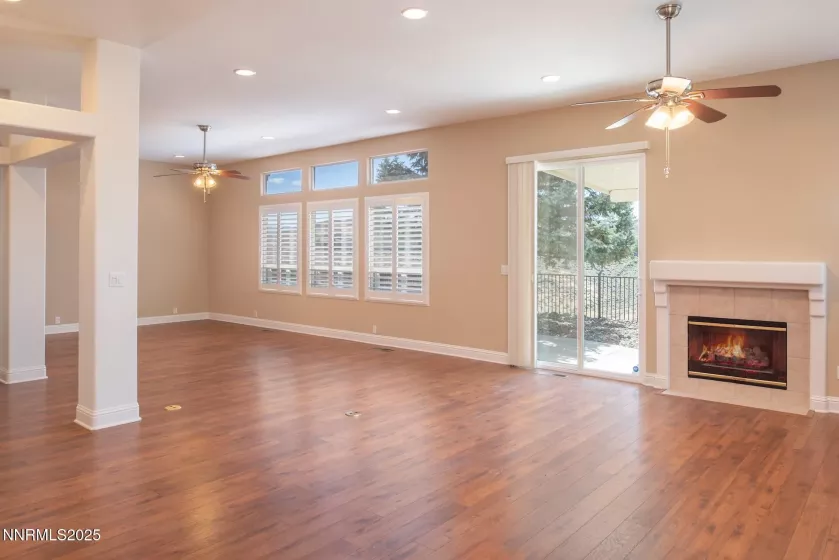 5580 Madrid, Sparks, Nevada 89436, 3 Bedrooms Bedrooms, ,3 BathroomsBathrooms,Residential,Residential,Madrid,250054042