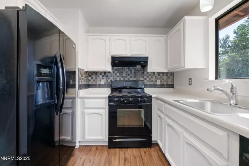 735 Lassen, Gardnerville, Nevada 89460, 3 Bedrooms Bedrooms, ,2 BathroomsBathrooms,Residential,Residential,Lassen,250054043