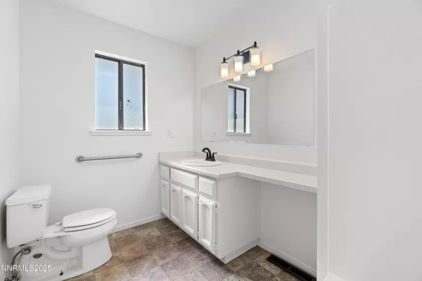 735 Lassen, Gardnerville, Nevada 89460, 3 Bedrooms Bedrooms, ,2 BathroomsBathrooms,Residential,Residential,Lassen,250054043