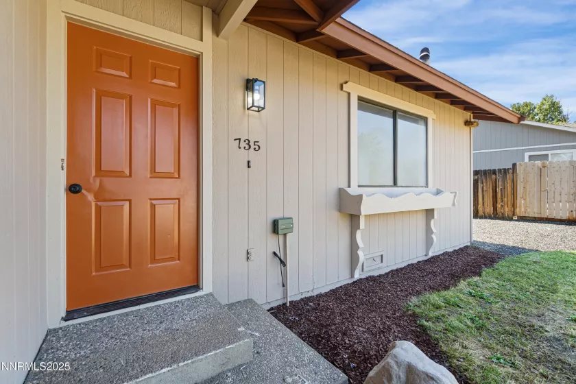 735 Lassen, Gardnerville, Nevada 89460, 3 Bedrooms Bedrooms, ,2 BathroomsBathrooms,Residential,Residential,Lassen,250054043
