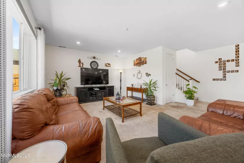 2135 Butte Creek, Sparks, Nevada 89436, 5 Bedrooms Bedrooms, ,4 BathroomsBathrooms,Residential,Residential,Butte Creek,250054046
