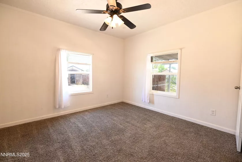 659 Esmeralda, Fallon, Nevada 89406, 2 Bedrooms Bedrooms, ,1 BathroomBathrooms,Residential,Residential,Esmeralda,250054049