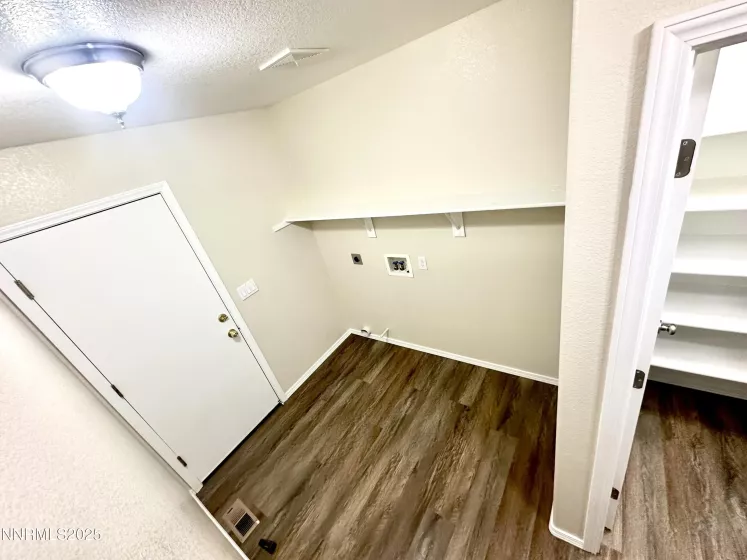 1359 NIGHTINGALE, Spanish Springs, Nevada 89441, 3 Bedrooms Bedrooms, ,2 BathroomsBathrooms,Residential,Residential,NIGHTINGALE,250054050