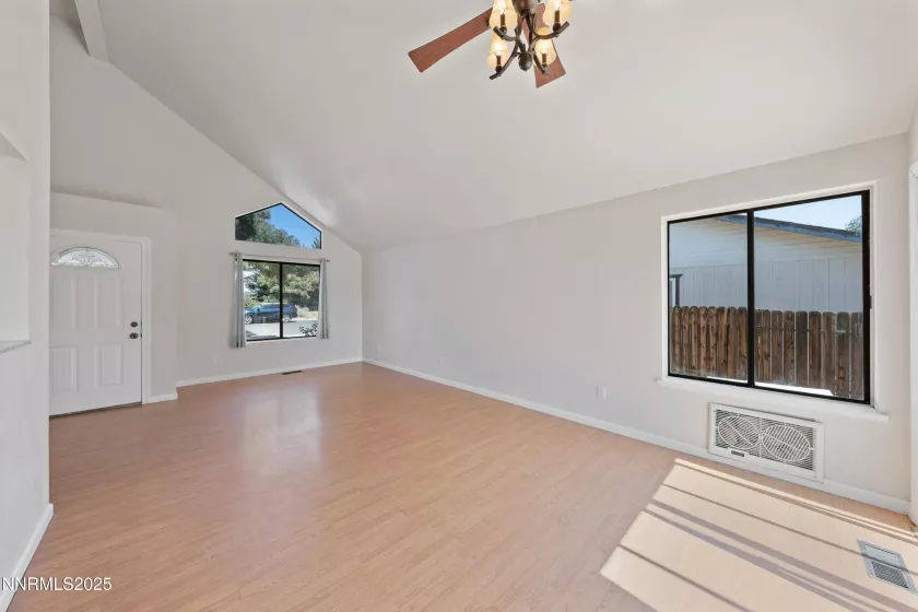 6770 Evening Star, Sparks, Nevada 89436, 3 Bedrooms Bedrooms, ,3 BathroomsBathrooms,Residential,Residential,Evening Star,250054051