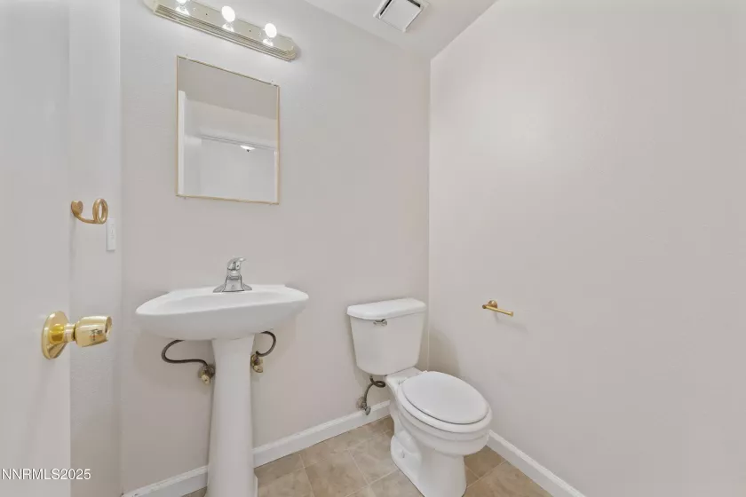 6770 Evening Star, Sparks, Nevada 89436, 3 Bedrooms Bedrooms, ,3 BathroomsBathrooms,Residential,Residential,Evening Star,250054051
