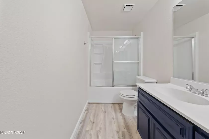 6770 Evening Star, Sparks, Nevada 89436, 3 Bedrooms Bedrooms, ,3 BathroomsBathrooms,Residential,Residential,Evening Star,250054051