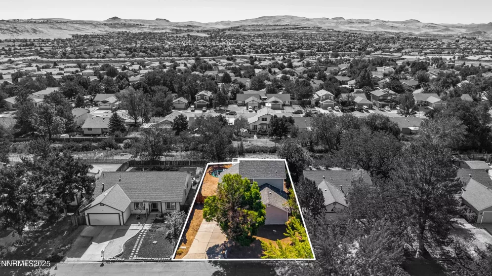 6770 Evening Star, Sparks, Nevada 89436, 3 Bedrooms Bedrooms, ,3 BathroomsBathrooms,Residential,Residential,Evening Star,250054051