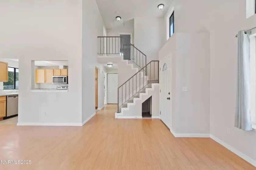 6770 Evening Star, Sparks, Nevada 89436, 3 Bedrooms Bedrooms, ,3 BathroomsBathrooms,Residential,Residential,Evening Star,250054051