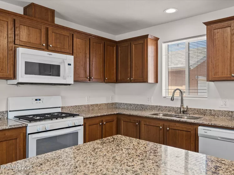 1740 Donner, Silver Springs, Nevada 89429, 3 Bedrooms Bedrooms, ,2 BathroomsBathrooms,Residential,Residential,Donner,250054055