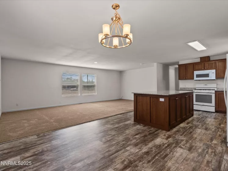 1740 Donner, Silver Springs, Nevada 89429, 3 Bedrooms Bedrooms, ,2 BathroomsBathrooms,Residential,Residential,Donner,250054055