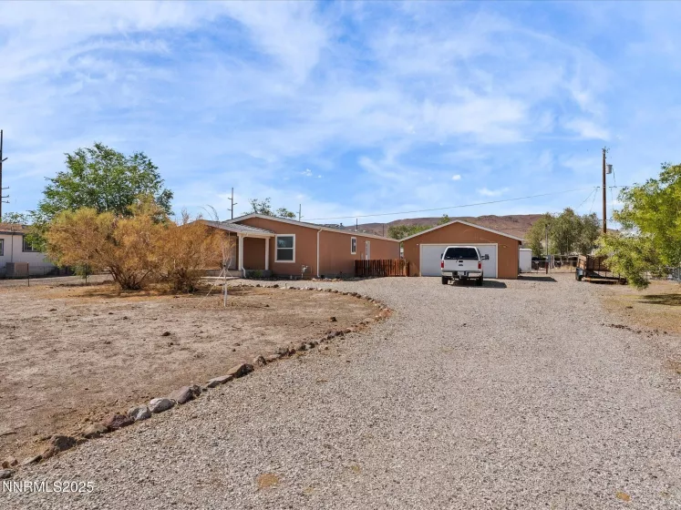 1740 Donner, Silver Springs, Nevada 89429, 3 Bedrooms Bedrooms, ,2 BathroomsBathrooms,Residential,Residential,Donner,250054055