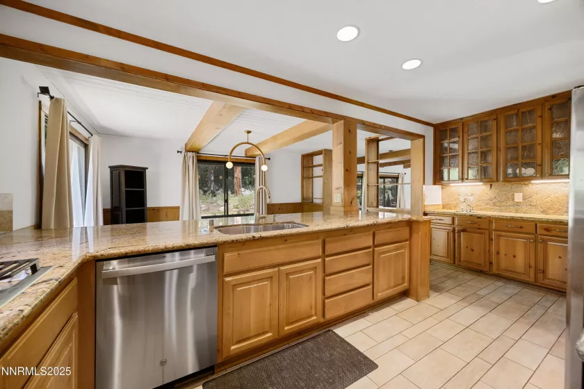 445 Country Club, Incline Village, Nevada 89451, 3 Bedrooms Bedrooms, ,3 BathroomsBathrooms,Residential Lease,Manufactured,Country Club,250054060