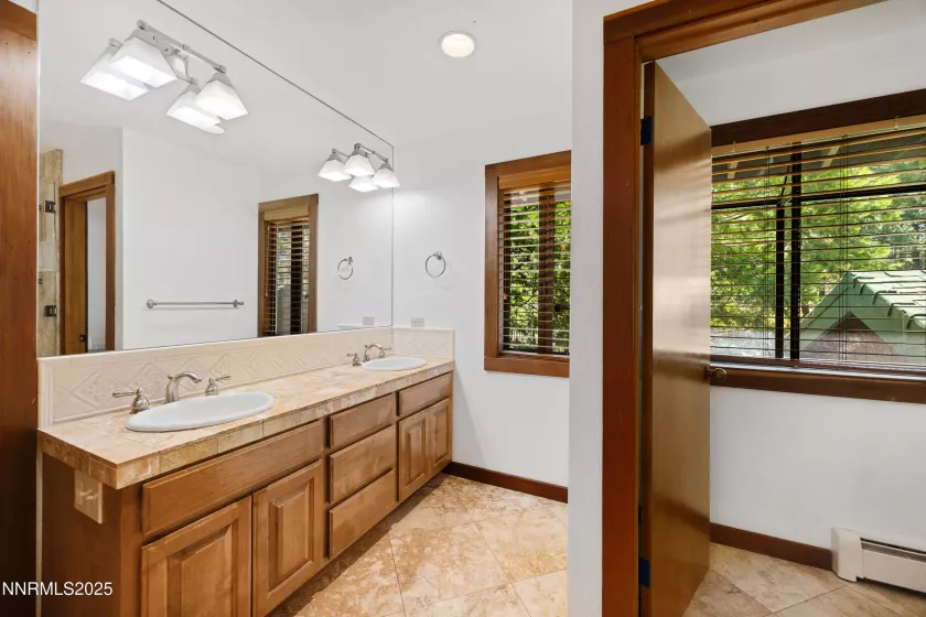 445 Country Club, Incline Village, Nevada 89451, 3 Bedrooms Bedrooms, ,3 BathroomsBathrooms,Residential Lease,Manufactured,Country Club,250054060