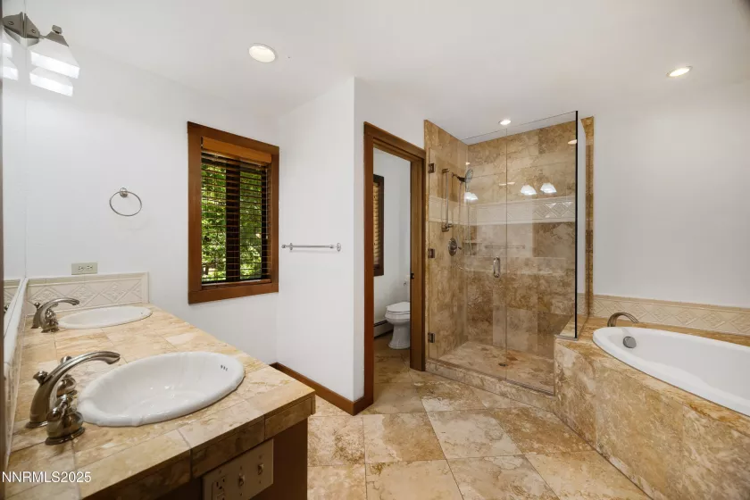 445 Country Club, Incline Village, Nevada 89451, 3 Bedrooms Bedrooms, ,3 BathroomsBathrooms,Residential Lease,Manufactured,Country Club,250054060