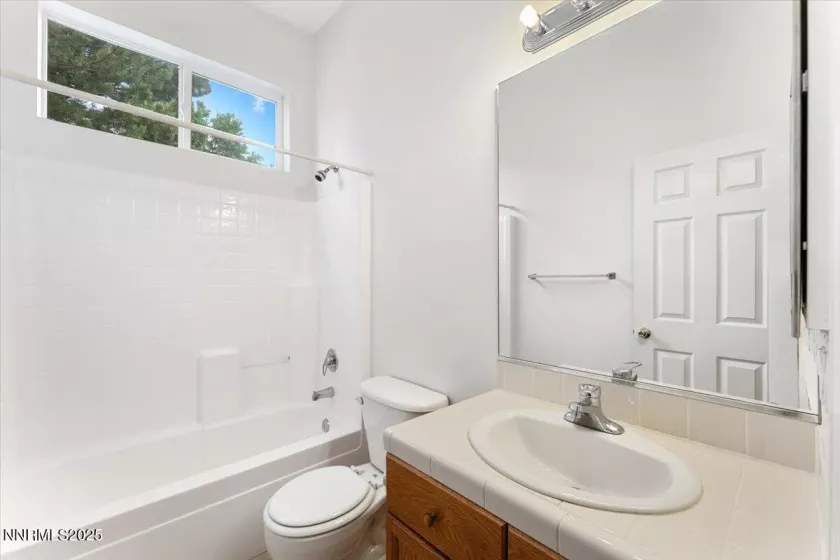 3112 Minino, Sparks, Nevada 89436, 3 Bedrooms Bedrooms, ,2 BathroomsBathrooms,Residential,Residential,Minino,250054061