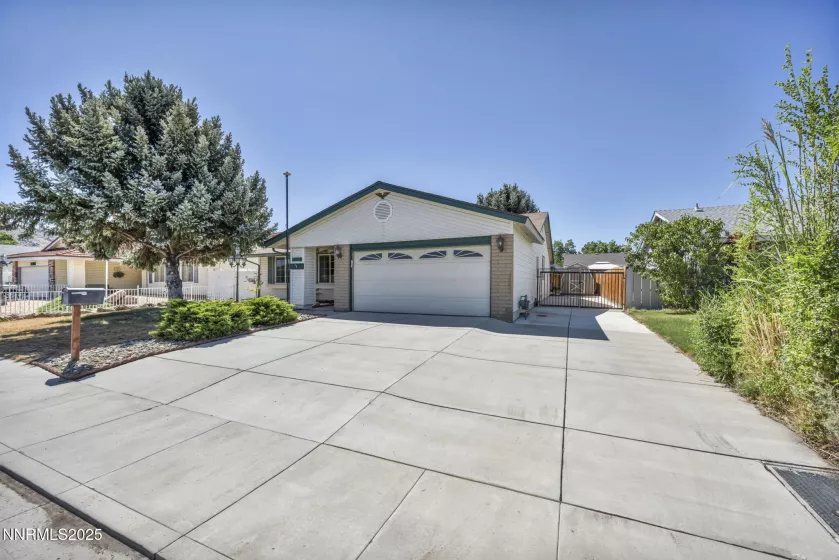 1301 Colorado, Carson City, Nevada 89701, 3 Bedrooms Bedrooms, ,2 BathroomsBathrooms,Residential,Residential,Colorado,250054064