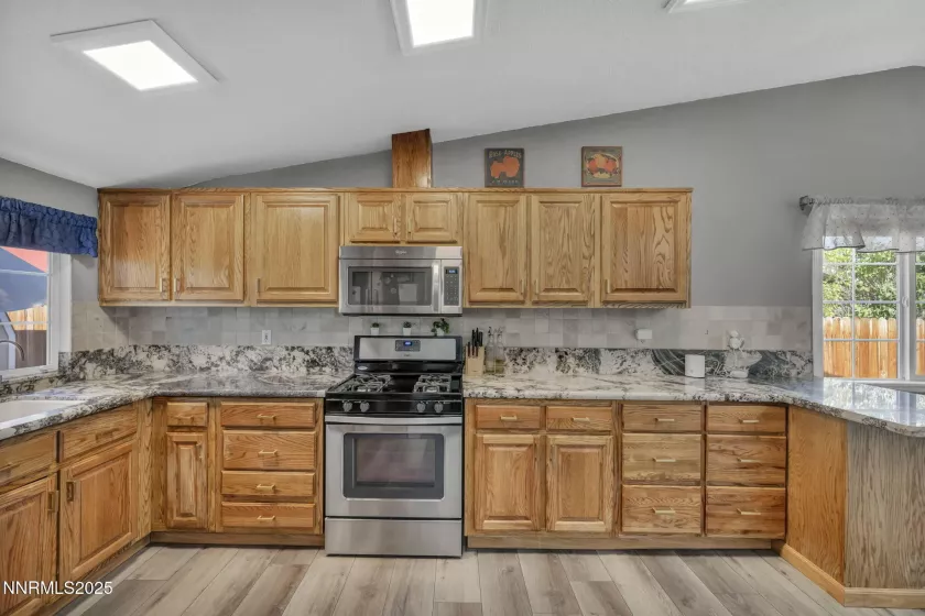 1301 Colorado, Carson City, Nevada 89701, 3 Bedrooms Bedrooms, ,2 BathroomsBathrooms,Residential,Residential,Colorado,250054064