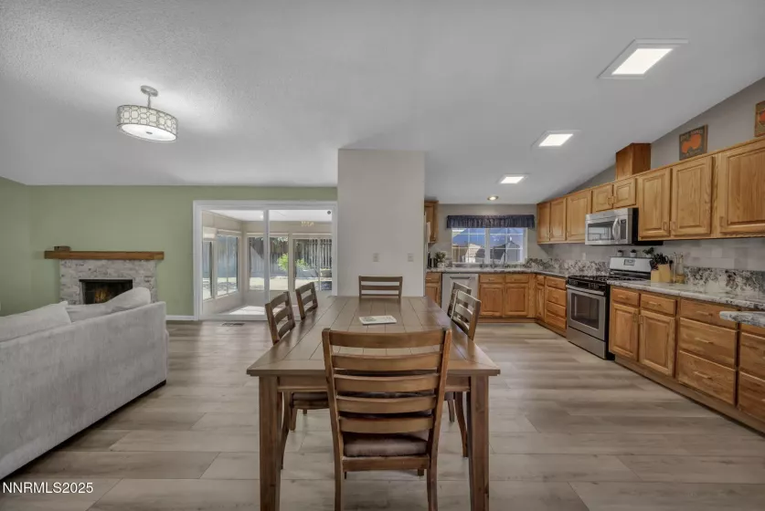 1301 Colorado, Carson City, Nevada 89701, 3 Bedrooms Bedrooms, ,2 BathroomsBathrooms,Residential,Residential,Colorado,250054064