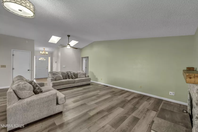1301 Colorado, Carson City, Nevada 89701, 3 Bedrooms Bedrooms, ,2 BathroomsBathrooms,Residential,Residential,Colorado,250054064