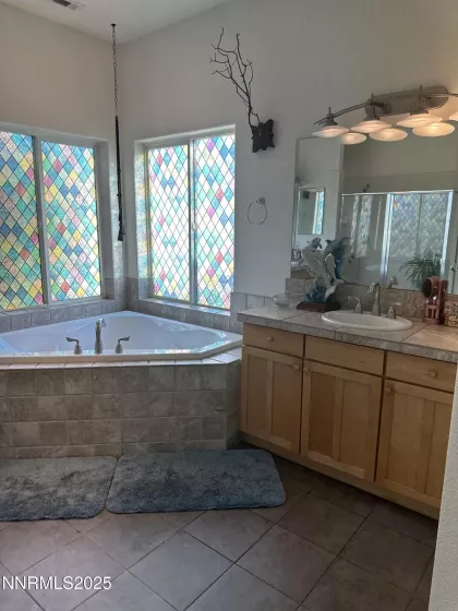 460 Mystic Mountain, Sparks, Nevada 89441, 4 Bedrooms Bedrooms, ,3 BathroomsBathrooms,Residential,Residential,Mystic Mountain,250054066