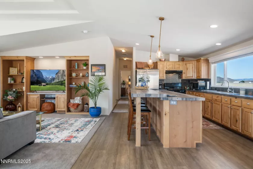 6535 Iron Mountain, Stagecoach, Nevada 89429, 3 Bedrooms Bedrooms, ,2 BathroomsBathrooms,Residential,Residential,Iron Mountain,250054067