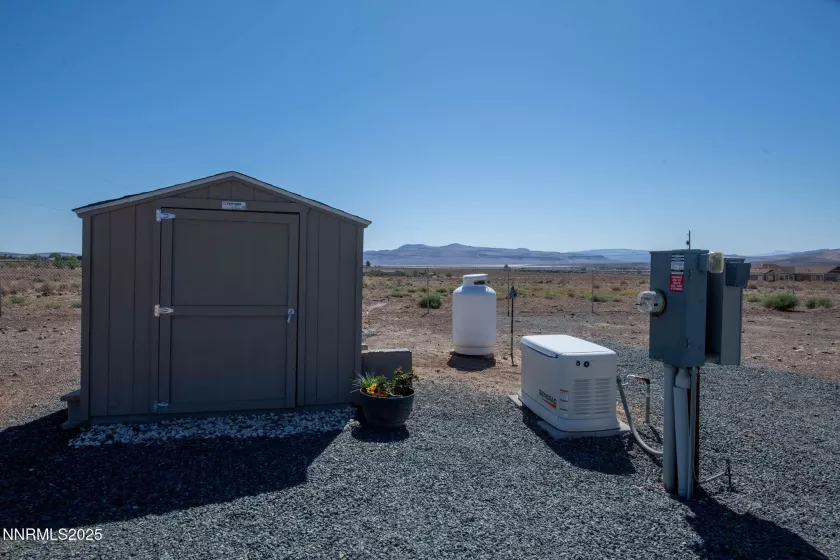 6535 Iron Mountain, Stagecoach, Nevada 89429, 3 Bedrooms Bedrooms, ,2 BathroomsBathrooms,Residential,Residential,Iron Mountain,250054067