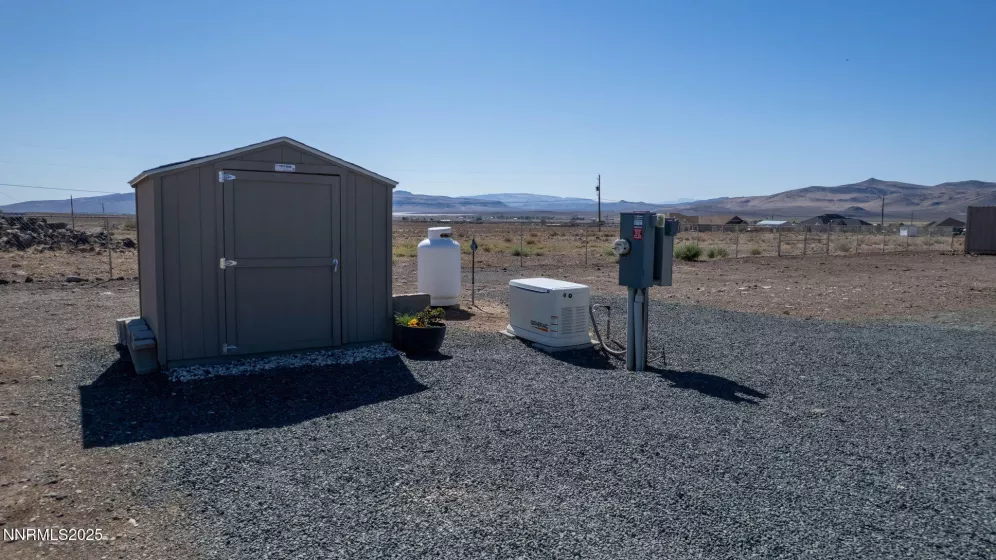 6535 Iron Mountain, Stagecoach, Nevada 89429, 3 Bedrooms Bedrooms, ,2 BathroomsBathrooms,Residential,Residential,Iron Mountain,250054067