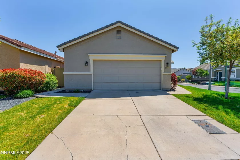 1717 Burwood, Reno, Nevada 89521, 2 Bedrooms Bedrooms, ,2 BathroomsBathrooms,Residential,Residential,Burwood,250054068