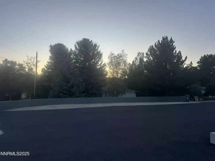 Parking in Driveway for 9 cars