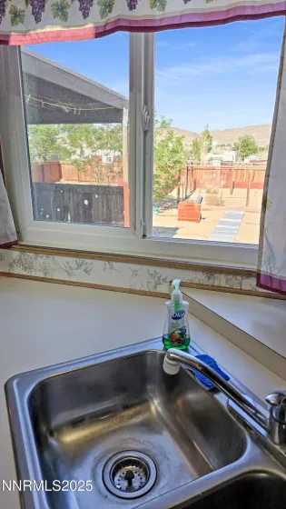 7855 Remington, Silver Springs, Nevada 89429, 3 Bedrooms Bedrooms, ,2 BathroomsBathrooms,Residential,Residential,Remington,250050792