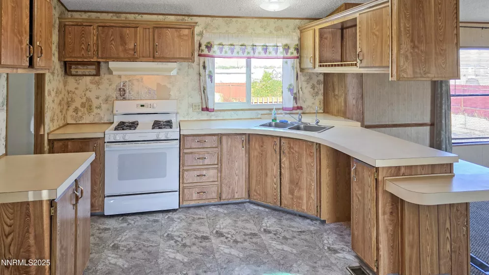 7855 Remington, Silver Springs, Nevada 89429, 3 Bedrooms Bedrooms, ,2 BathroomsBathrooms,Residential,Residential,Remington,250050792