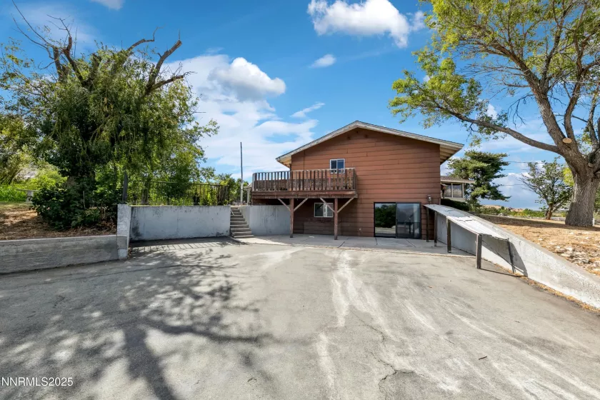 3550 Lone Tree, Reno, Nevada 89511, 3 Bedrooms Bedrooms, ,4 BathroomsBathrooms,Residential,Residential,Lone Tree,250054070