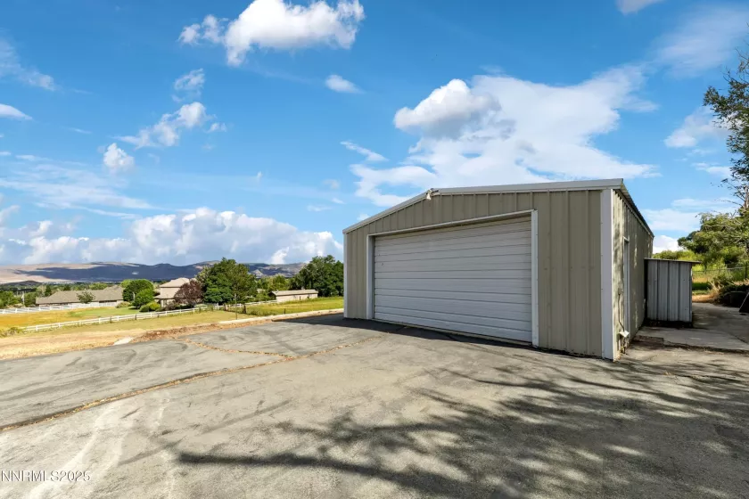 3550 Lone Tree, Reno, Nevada 89511, 3 Bedrooms Bedrooms, ,4 BathroomsBathrooms,Residential,Residential,Lone Tree,250054070