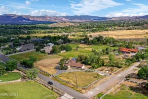 3550 Lone Tree, Reno, Nevada 89511, 3 Bedrooms Bedrooms, ,4 BathroomsBathrooms,Residential,Residential,Lone Tree,250054070