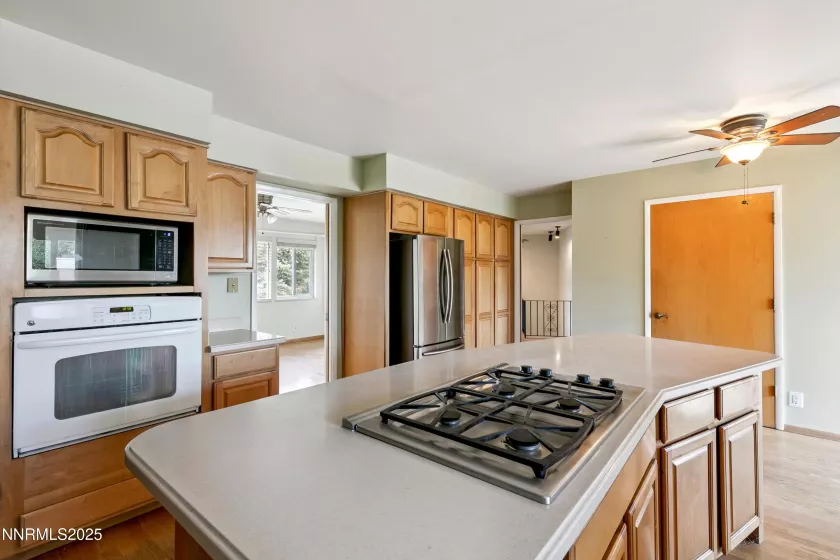 3550 Lone Tree, Reno, Nevada 89511, 3 Bedrooms Bedrooms, ,4 BathroomsBathrooms,Residential,Residential,Lone Tree,250054070