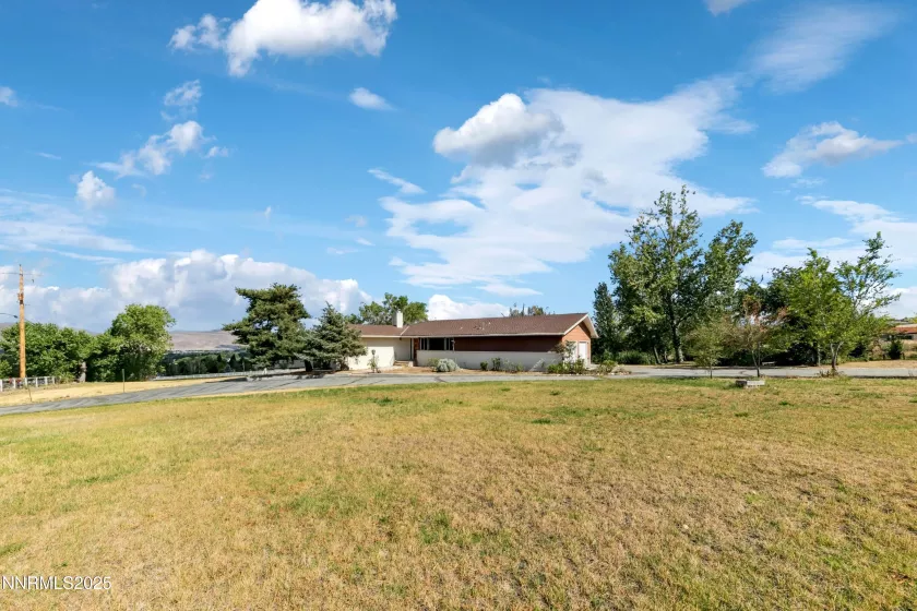 3550 Lone Tree, Reno, Nevada 89511, 3 Bedrooms Bedrooms, ,4 BathroomsBathrooms,Residential,Residential,Lone Tree,250054070