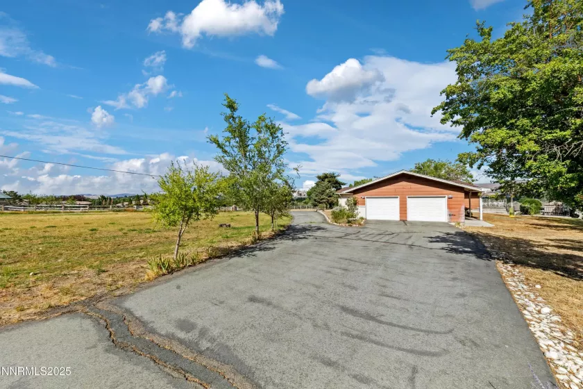 3550 Lone Tree, Reno, Nevada 89511, 3 Bedrooms Bedrooms, ,4 BathroomsBathrooms,Residential,Residential,Lone Tree,250054070