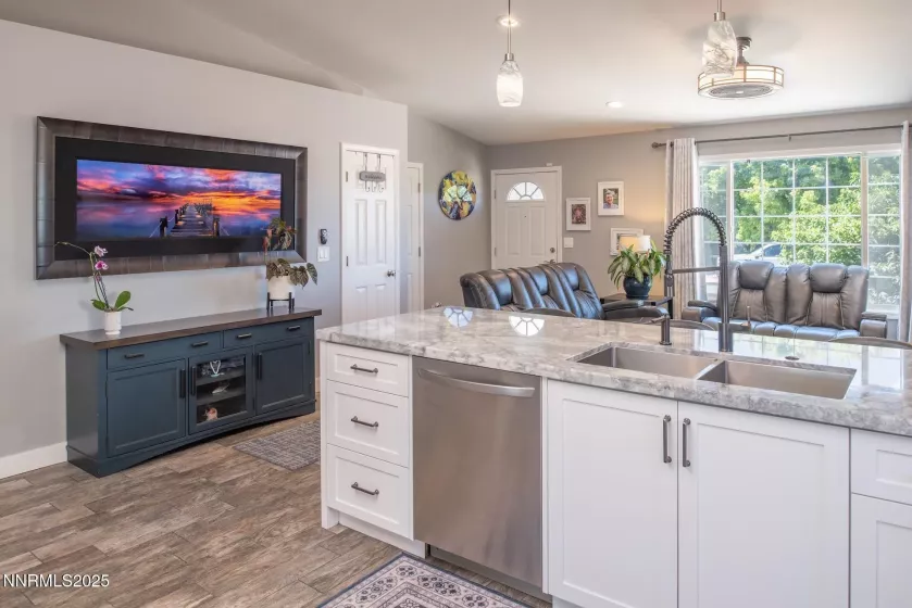 5963 Gardenia, Sun Valley, Nevada 89433, 3 Bedrooms Bedrooms, ,2 BathroomsBathrooms,Residential,Residential,Gardenia,250054071