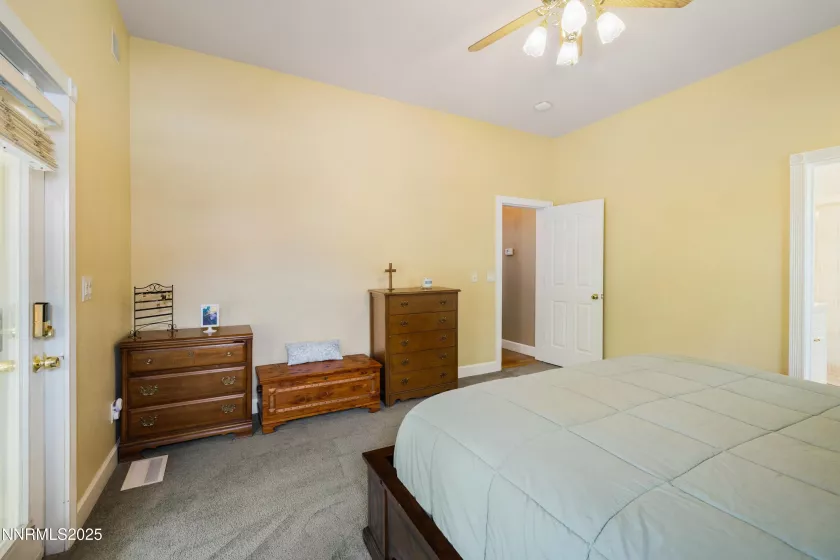 6851 Woodburn, Sparks, Nevada 89436, 4 Bedrooms Bedrooms, ,3 BathroomsBathrooms,Residential,Residential,Woodburn,250054072