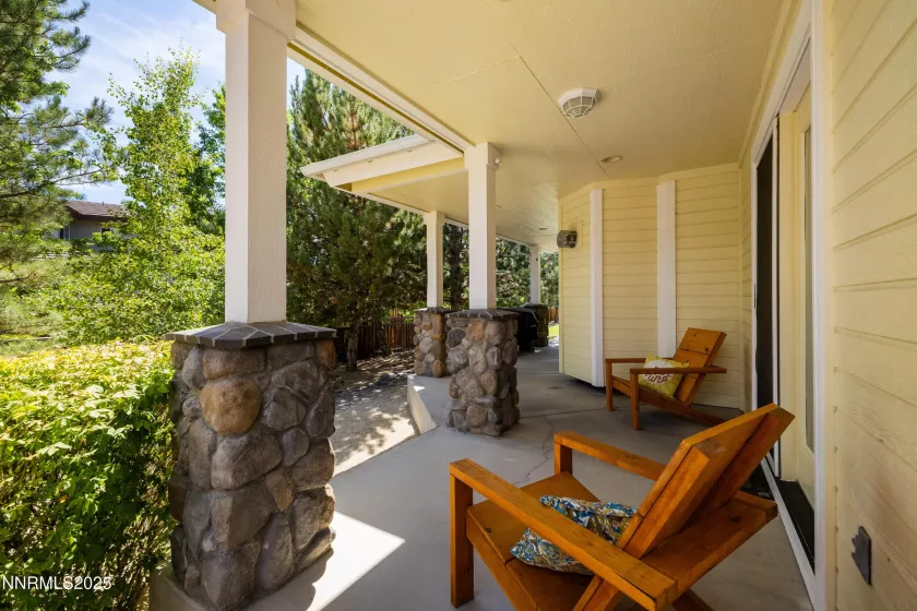 6851 Woodburn, Sparks, Nevada 89436, 4 Bedrooms Bedrooms, ,3 BathroomsBathrooms,Residential,Residential,Woodburn,250054072