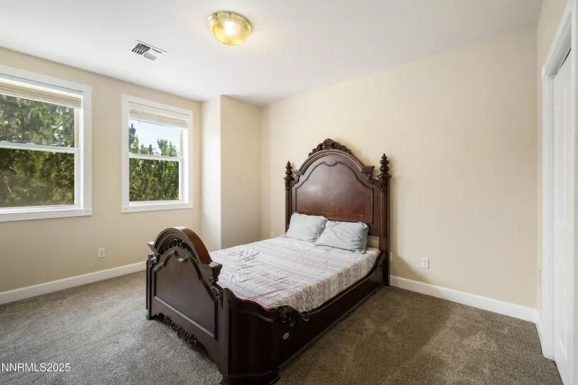 6851 Woodburn, Sparks, Nevada 89436, 4 Bedrooms Bedrooms, ,3 BathroomsBathrooms,Residential,Residential,Woodburn,250054072