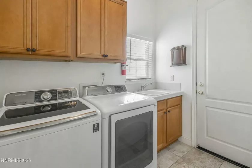 4140 Mystery, Sparks, Nevada 89436, 3 Bedrooms Bedrooms, ,2 BathroomsBathrooms,Residential,Residential,Mystery,250054073