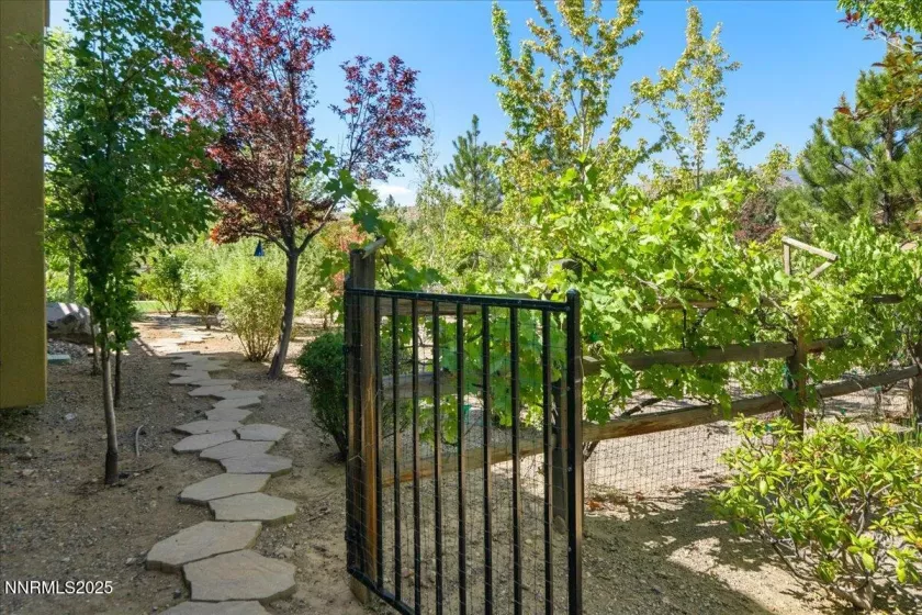 3880 Boulder Patch, Reno, Nevada 89511, 3 Bedrooms Bedrooms, ,3 BathroomsBathrooms,Residential,Residential,Boulder Patch,250054075
