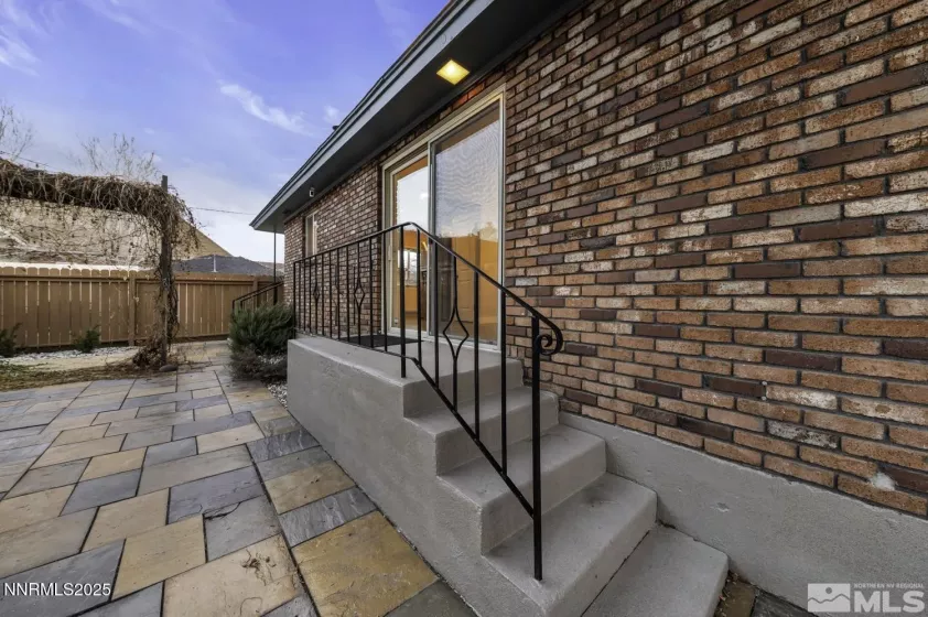 410 Reno, Reno, Nevada 89509, 3 Bedrooms Bedrooms, ,2 BathroomsBathrooms,Residential,Residential,Reno,250054077