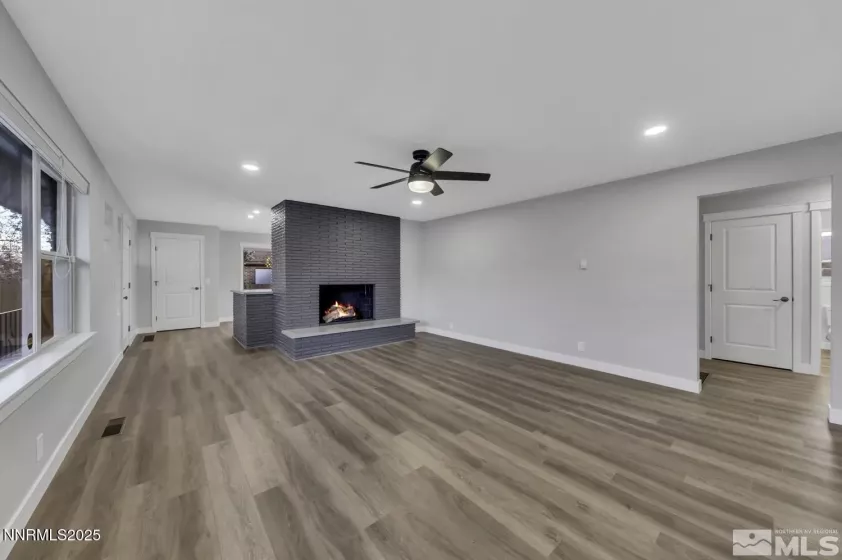 410 Reno, Reno, Nevada 89509, 3 Bedrooms Bedrooms, ,2 BathroomsBathrooms,Residential,Residential,Reno,250054077