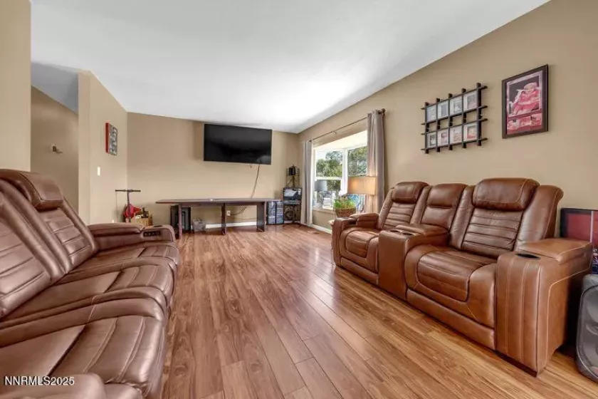 10150 Coyote Run, Reno, Nevada 89508, 4 Bedrooms Bedrooms, ,3 BathroomsBathrooms,Residential,Residential,Coyote Run,250054078