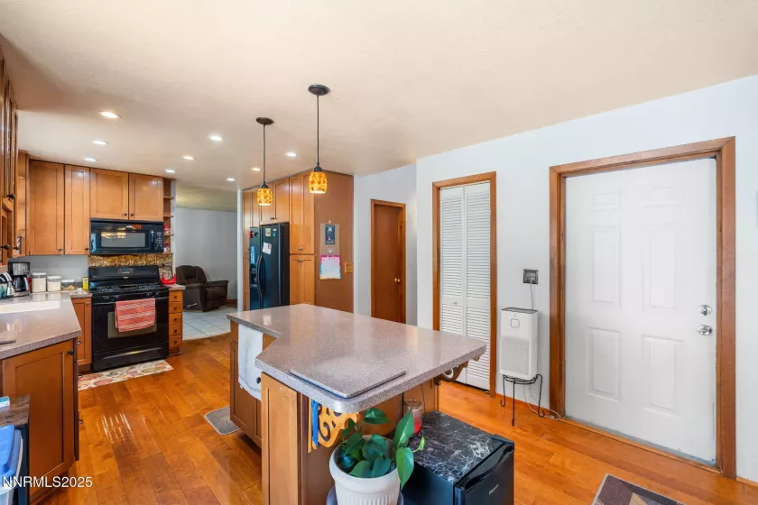 21615 Dortort, Reno, Nevada 89521, 3 Bedrooms Bedrooms, ,3 BathroomsBathrooms,Residential,Residential,Dortort,250054096